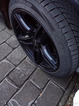 Borbert XR . R17 5x120  černé originál zimní sada - 4