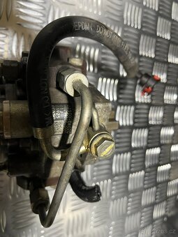 //Vstřikovací Čerpadlo Toyota 2.0 2.2 D4D Denso// - 4