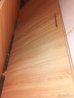 Velká šatní skříň - 4