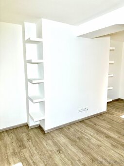 Pronájem venkovních zpevněných ploch + kanceláře/byt pro zam - 4