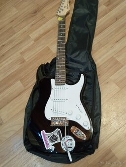 Elektrická kytara (Harley Benton ST-20 BK Standard Series) - 4