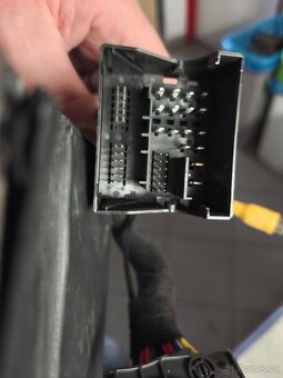 Adaptér na MIB 2 - 4