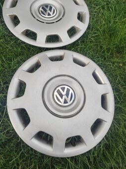 Sada 4 kusů poklic Volkswagen (15") - 4
