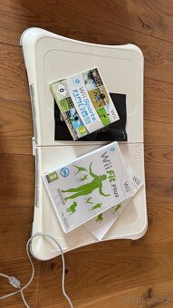 Nintendo Wii konzole s příslušenstvím - 4