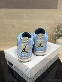 Air Jordan 4 Retro University Blue - 4