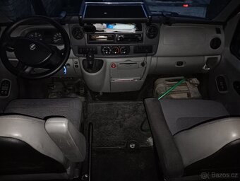 Renault Master 2.5 dCi - 4