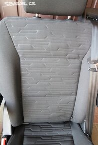 Prodam otočná sedadla VW T6 - 4