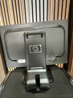 Monitor HP Compaq LA2205wg - 4