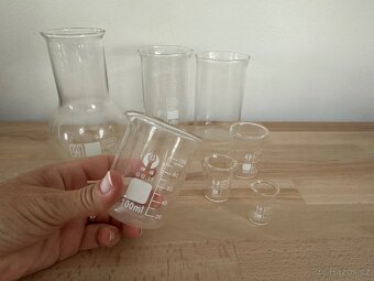 Laboratorní sklo - 4