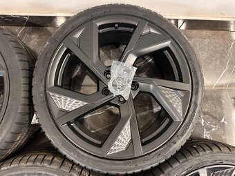 original Audi A3 S3 8Y r19 5x112 s line - 4