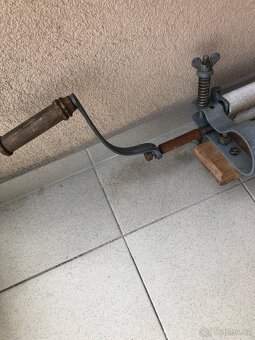starý ruční německý mandl - 4