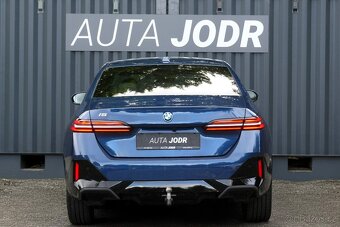BMW i5 G60 290 kW B&W, Ventilace,Tažné - 4