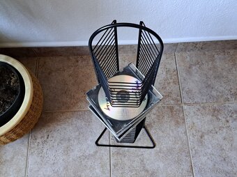 Stojan na CD/DVD - 4