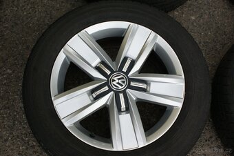 pekna alu kola original VW transporter T5 T6 zimni pneu R17 - 4
