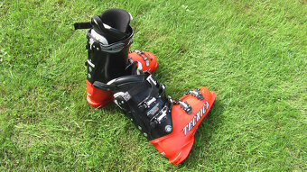 LYŽÁKY TECNICA vel.10,5 - 4