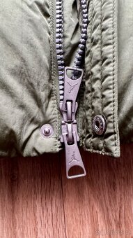 Jako nová péřová bunda Air Jordan - vel.L - 4