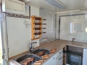 Prodám Peugeot Boxer 2.5D (1997) – pojízdná prodejna, STK do - 4