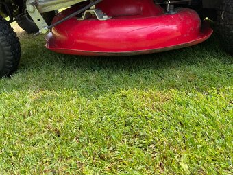 Zahradní traktůrek xe80 - 4