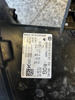 Světlomet Renault Trafic - 4