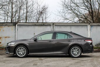 Toyota Camry 2.5 Hybrid Executive e-CVT - 4