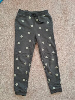 Tepláky, vel. 134 - 4