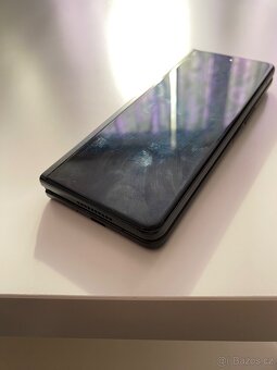 Samsung Galaxy Z Fold 3 - 4