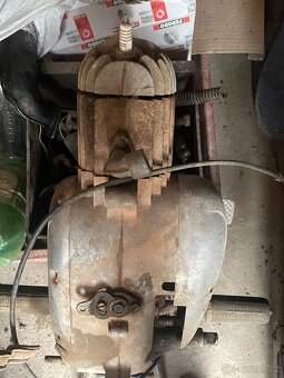 Jawa 555 - 4