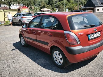 KIA RIO 1.4 - 4