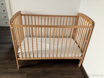 Dětská postýlka s matrací a příslušenstvím - 4