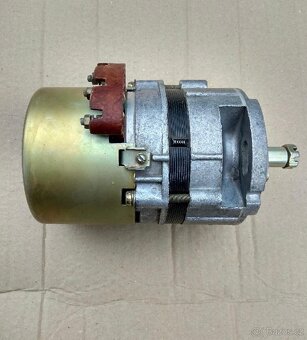 Dynamo 6V alternátor 12V rotor uhlíky pastorek dynama - 4