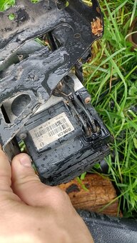 Kostka ABS Audi A4 B5 - 4