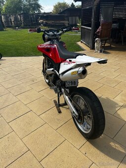 Husqvarna sm 610 najeto 6 840 km - 4