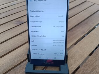 Mobilní telefon Honor 8. 4GB RAM, 32GB, Android 7 - 4