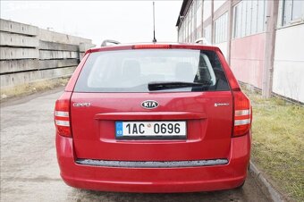 Kia Cee´d 1.6 i COMFORT/1 MAJ./PŮVOD ČR/ - 4