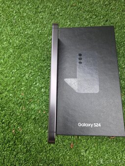 Samsung Galaxy S24 black 128gb - 4