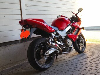 Honda VTR 1000F - 4