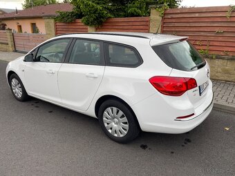 OPEL ASTRA SPORTS TOURER 1.6CDTI 100kw - 4
