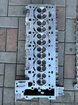 Hlava válců BMW N53B30 včetně vaček/ 105000KM - 4