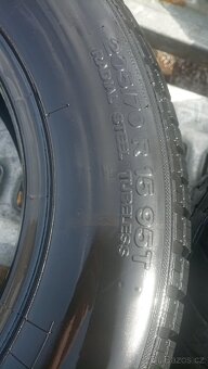 Pneumatiky 205/70 R15 - 4