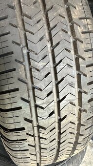 215/65 R16C 104/102T - 4
