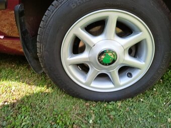 Škoda Felicia GLXI červená metalíza - 4