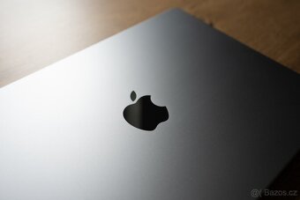 Macbook Pro M1 - 14"/ 16GB RAM / 1Tb SSD - 4