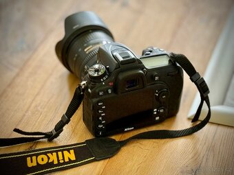 Nikon D7200 + objektivy a příslušenství (jen 5000 snímků) - 4