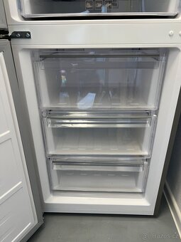 Lednička s mrazákem ROMO - 4