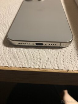 Prodám Apple IPhone 15 Pro Max 256 gb, béžová Natural Titan - 4