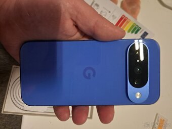 Google Pixel 10 - 4