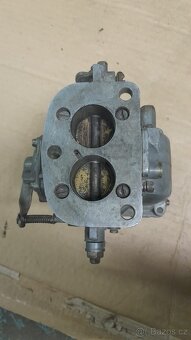 Mercedes 230 díly - 4