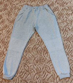 Chlapecké tepláky od vel. 158 - 4