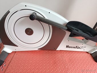Eliptický trenažér HOUSEFIT MOTIO 70 - 4