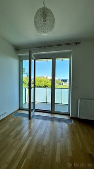 Moderní byt 2+kk s balkonem v Praze 5 – Stodůlky - 4
